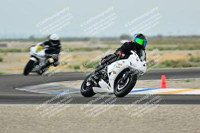 media/Apr-18-2025-TrackDaz (Fri) [[45f5874c44]]/C Group/Session 1 (Turn 7)/